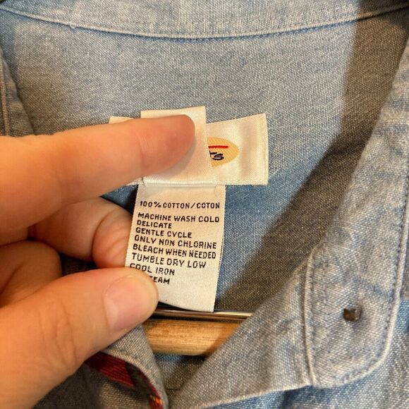 Vintage Talbots Top Womens Large Chambray Blue Button Up Embroidered Dog Cotton - Picture 4 of 12